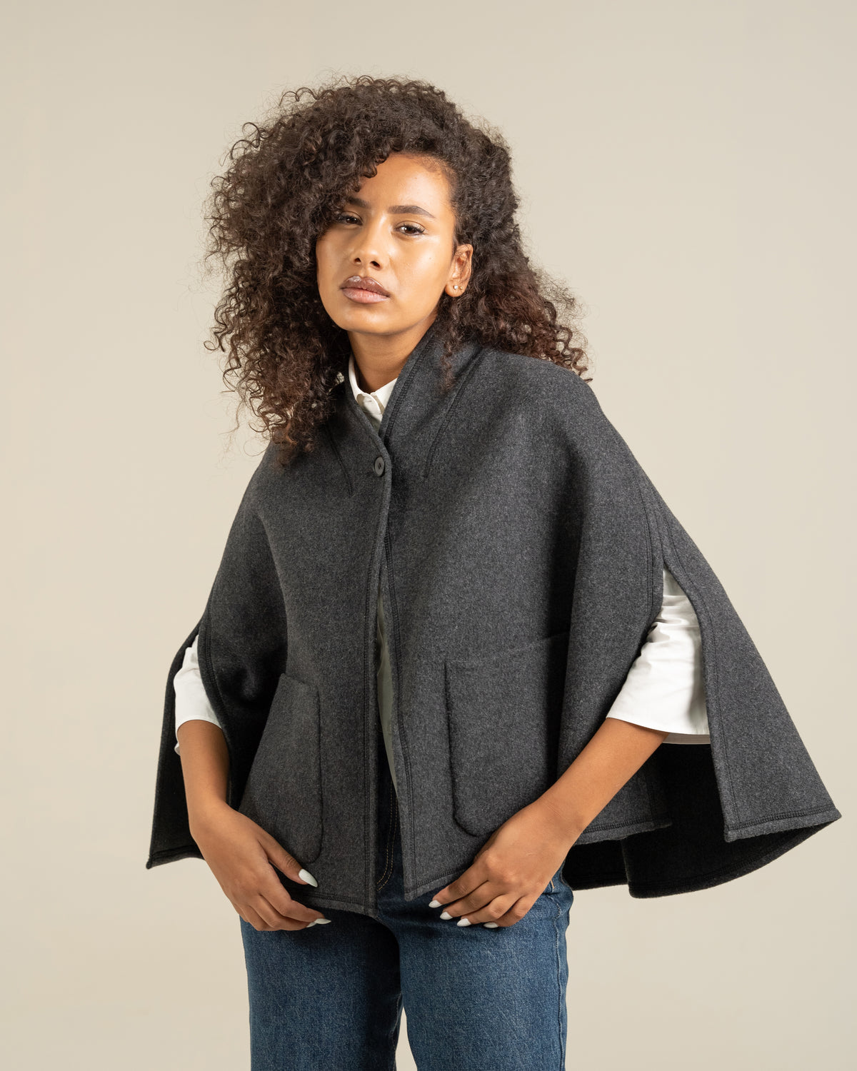 Cape AMMY – Gris Anthracite