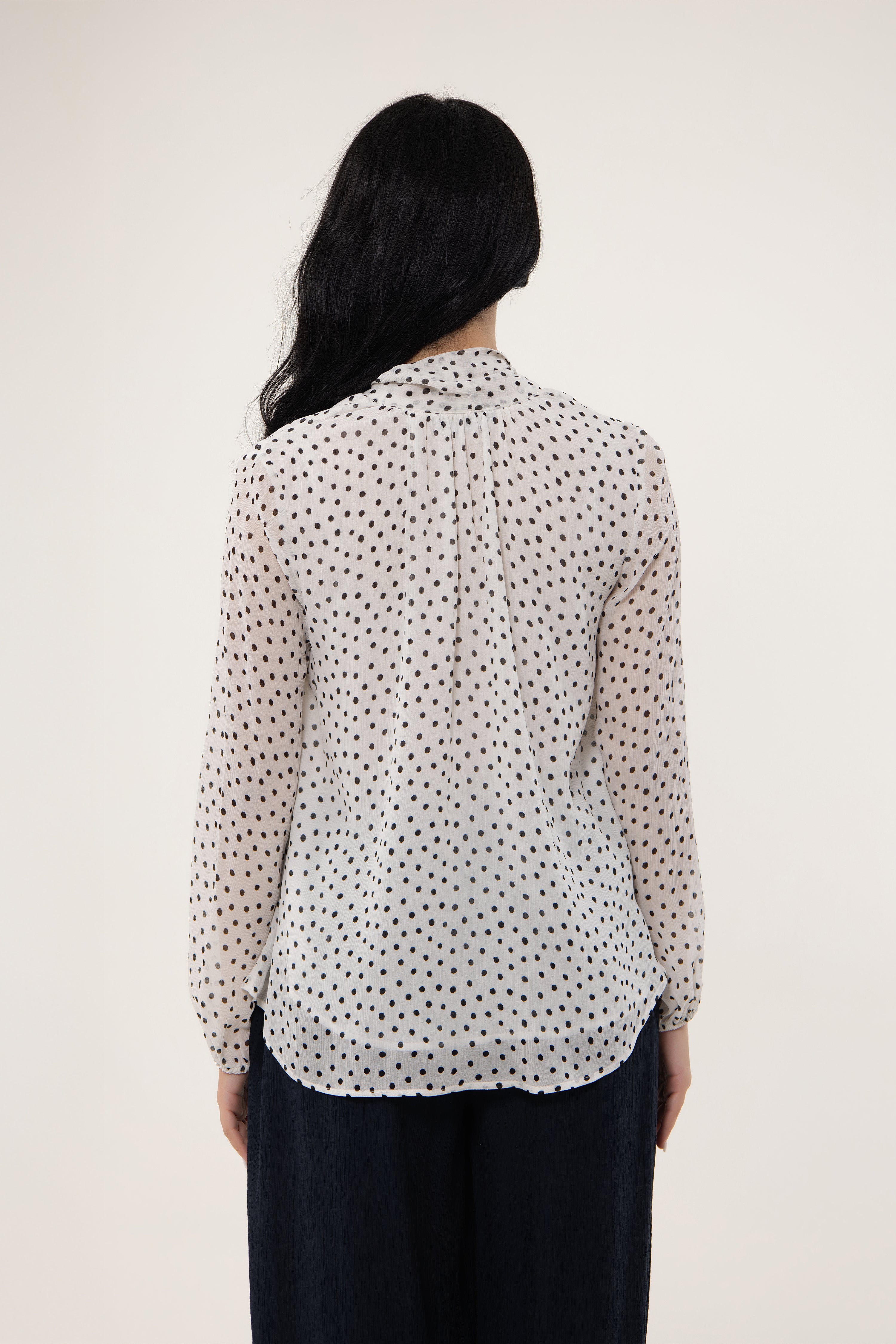 Top Ivory Polka